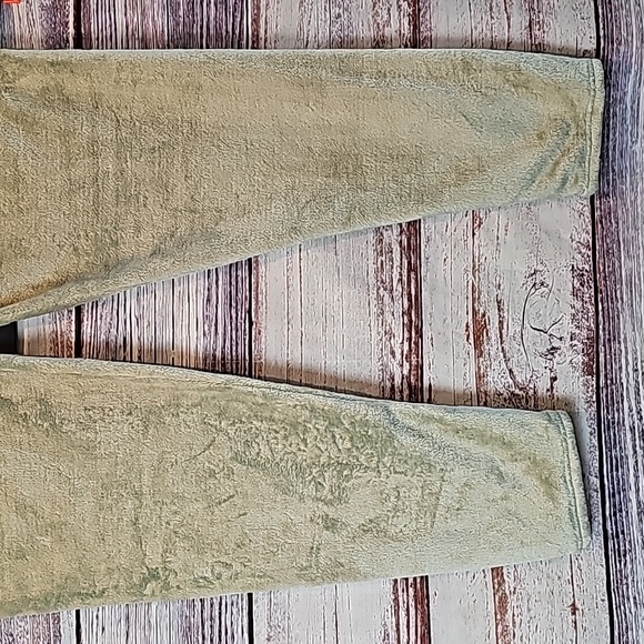 NWT FIFTH♡SUN PLUSH BUTTERFLY TWO-PIECE LOUNGE SET - Picture 9 of 16